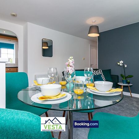 Three Bedroom Apartment By Vesta Serviced Accommodation & Short Lets Hatfield With Free Parking 外观 照片