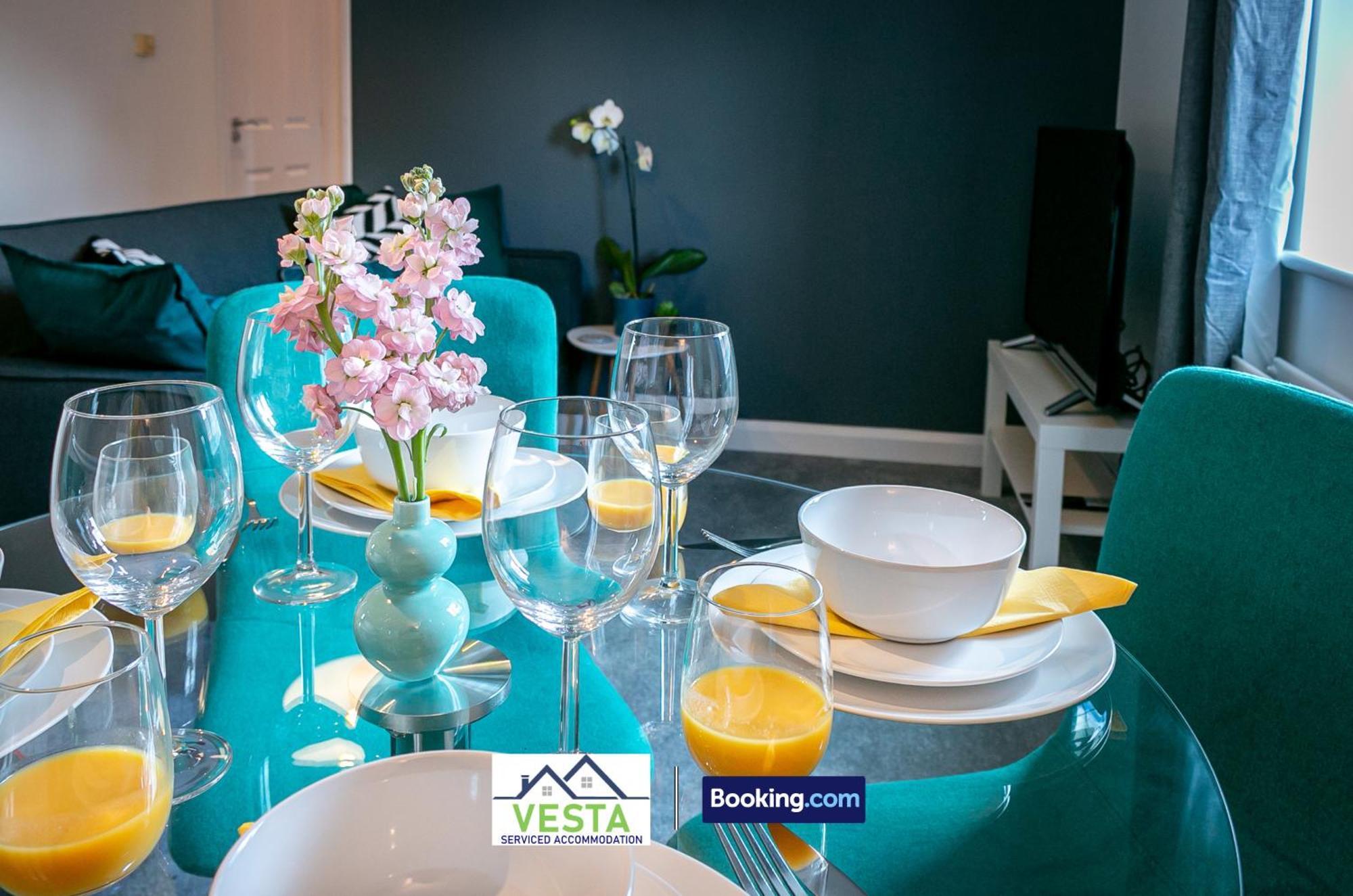 Three Bedroom Apartment By Vesta Serviced Accommodation & Short Lets Hatfield With Free Parking 外观 照片